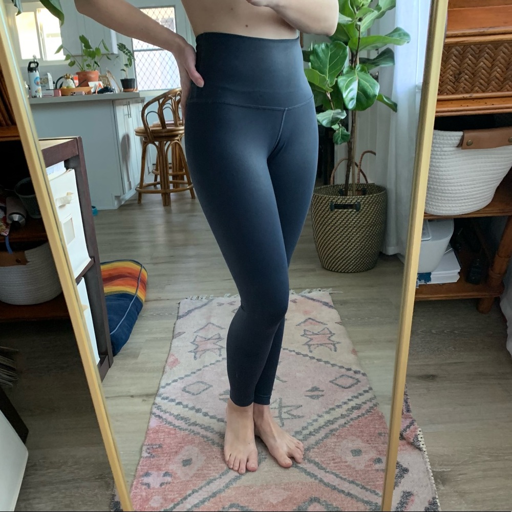 Beyond Yoga | Caught In The Midi 💙 Sheen High Waist Navy Blue Legging